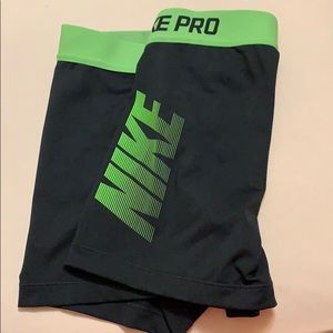 Nike tights 🤑🤑🤑